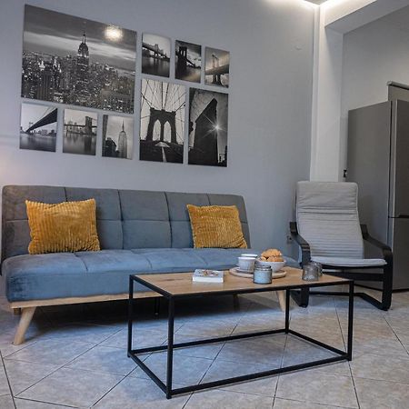 Thalia Apartments กาลามาตา ภายนอก รูปภาพ