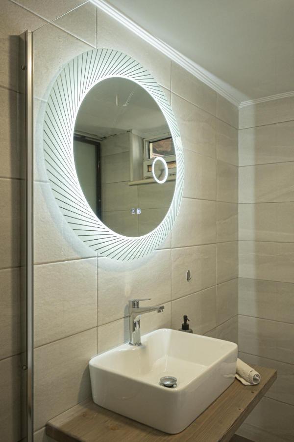 Thalia Apartments กาลามาตา ภายนอก รูปภาพ