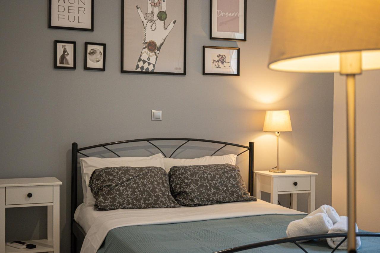 Thalia Apartments กาลามาตา ภายนอก รูปภาพ